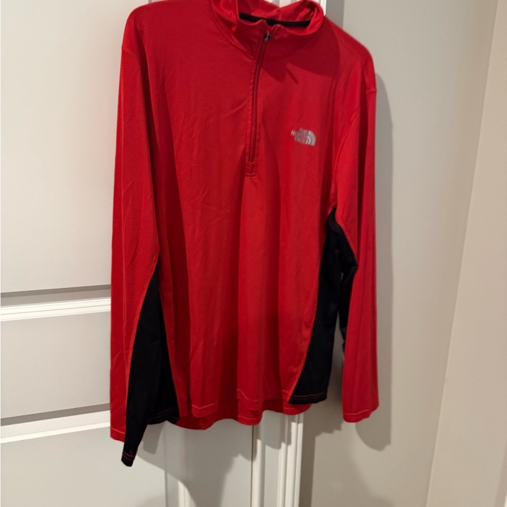The North Face Men’s Red Quarter Zip Pullover Size Medium